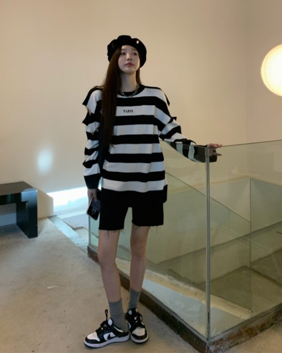 Round neck loose holes coat stripe lazy hoodie for women – PRYCUS MITCHELL INC Round neck loose holes coat stripe lazy hoodie for women – PRYCUS MITCHELL INC