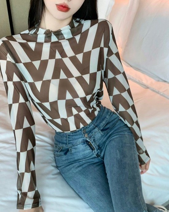 Wears outside half high collar tops geometry T-shirt for women – PRYCUS MITCHELL INC Wears outside half high collar tops geometry T-shirt for women – PRYCUS MITCHELL INC